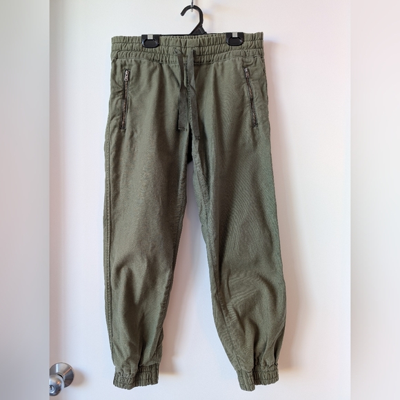 Aritzia Pants - Aritzia TNA Green Cargo Joggers 100% Cotton Sz 2